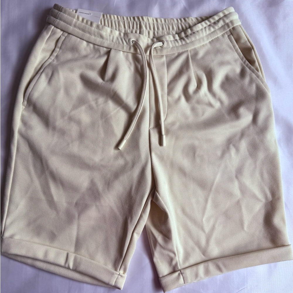 Zara Cream Athletic Women’s Shorts M